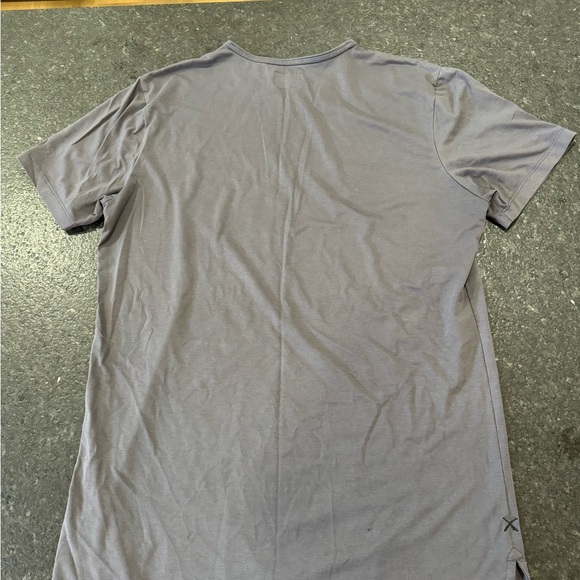 Cuts Grey Shortsleeve Shirt Split Helm - Picture 5 of 5